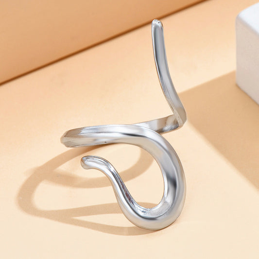 Retro High-grade Irregular Streamlined Design Ring