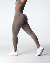 Female Skinny Hip Raise Seamless Workout Ankle Length Pants